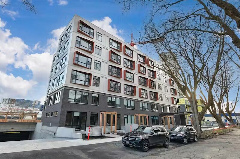 629 Speed Avenue - 312