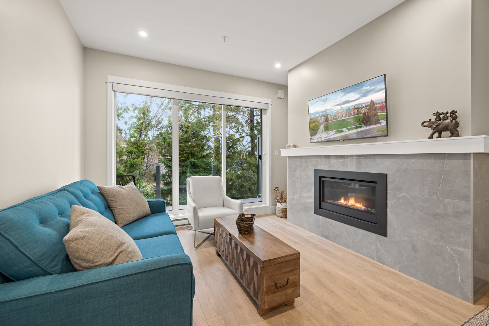 1820 Maple Avenue South - 303